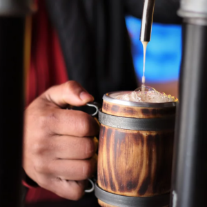 Caneca de Madeira Genuína com Ferro